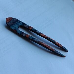 HANDMADE HAIR CLIP/BUN PICK